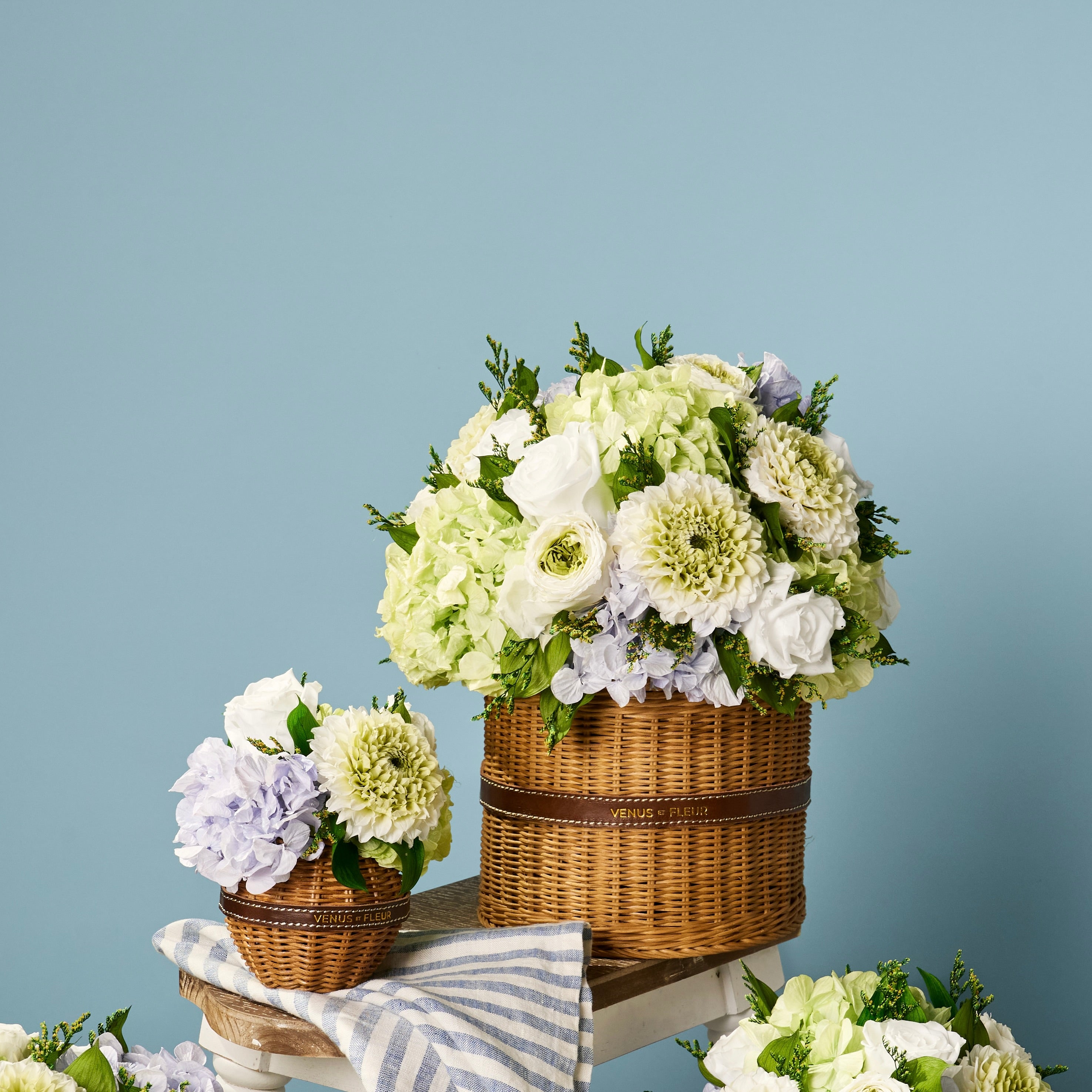 Wicker Mixed Globe