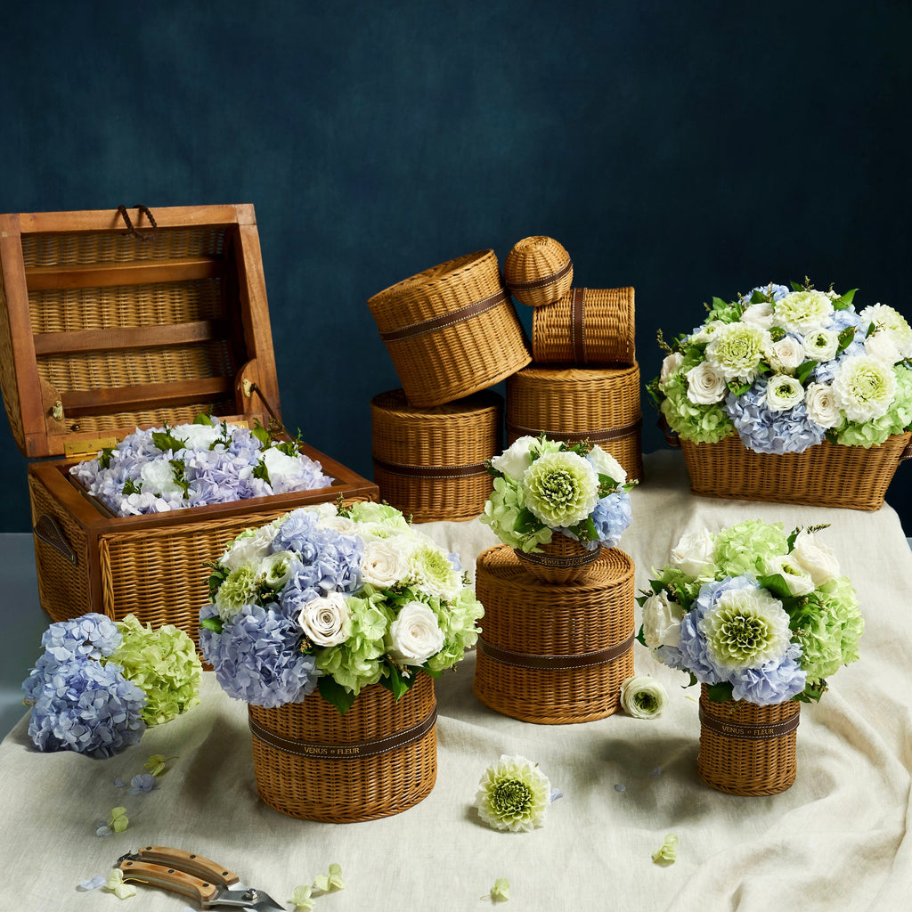Wicker Mixed Globe